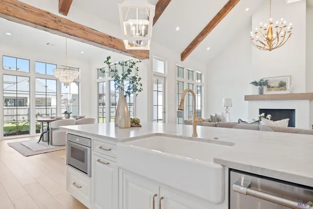 $1,175,000 | 225 Gunter Grass Court, Lafayette, LA 70508