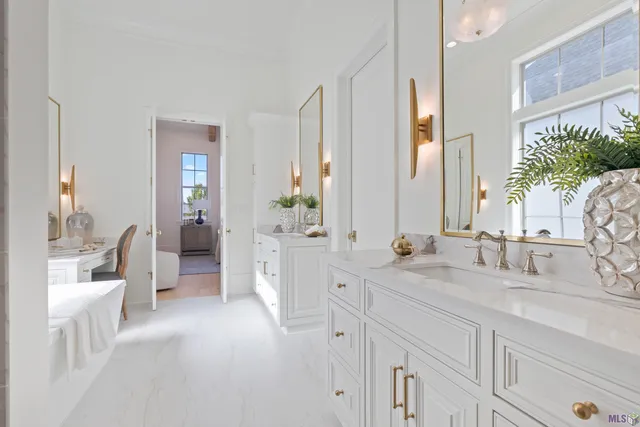 $1,175,000 | 225 Gunter Grass Court, Lafayette, LA 70508