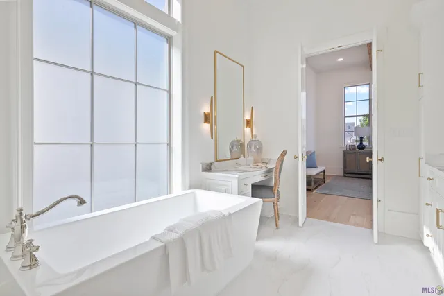 $1,175,000 | 225 Gunter Grass Court, Lafayette, LA 70508