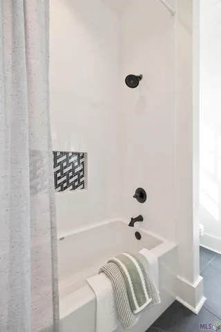 $1,175,000 | 225 Gunter Grass Court, Lafayette, LA 70508