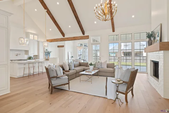 $1,175,000 | 225 Gunter Grass Court, Lafayette, LA 70508