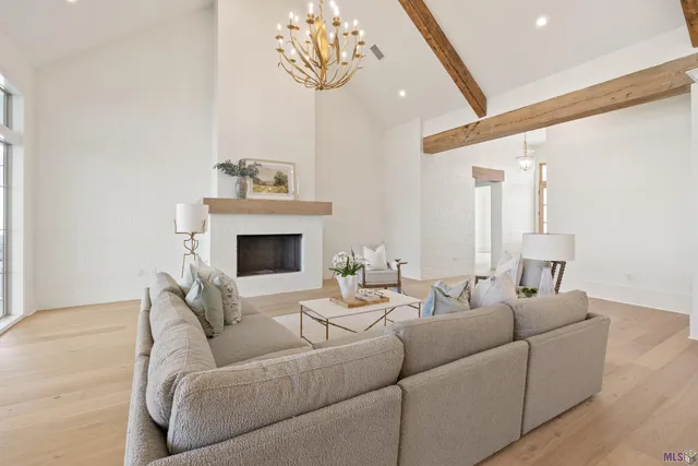 $1,175,000 | 225 Gunter Grass Court, Lafayette, LA 70508