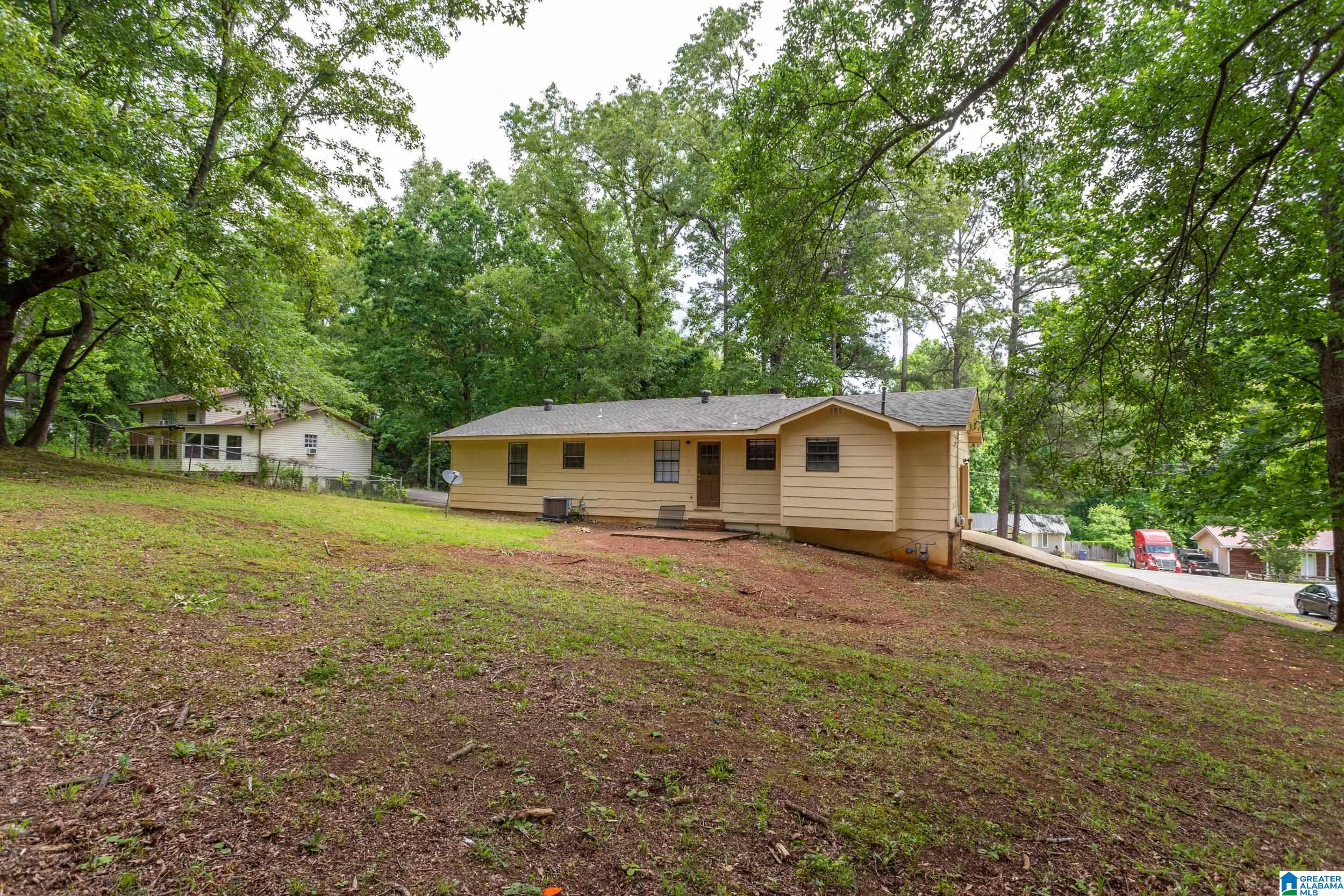 514 West 64th Street Anniston, AL 36206 - Photo 31 of 33