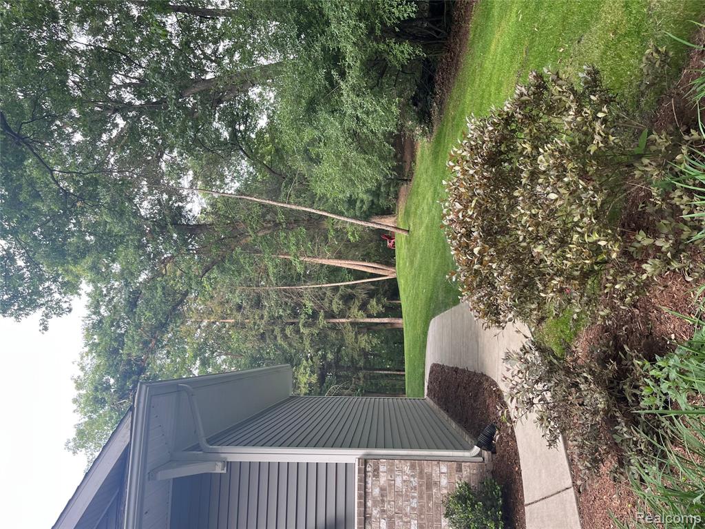 8711 Chambers Road Pinckney, MI 48169 - Photo 8 of 28