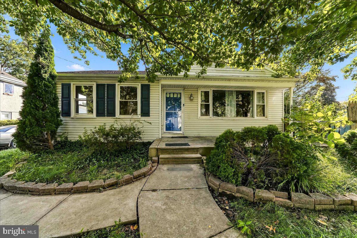 26 Ash Road Wallingford, PA 19086 - Photo 45 of 48 Front Exterior