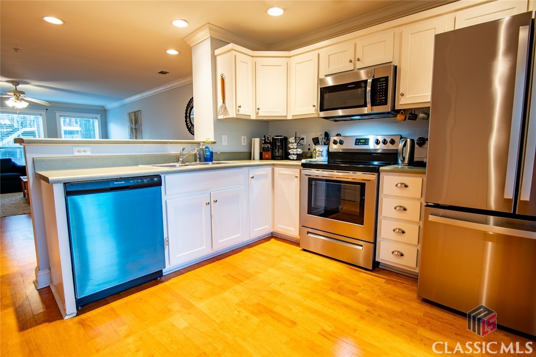 490 South Barnett Shoals Road, Unit 203 Athens, GA 30605 - Photo 21 of 48 Gallery Image 21