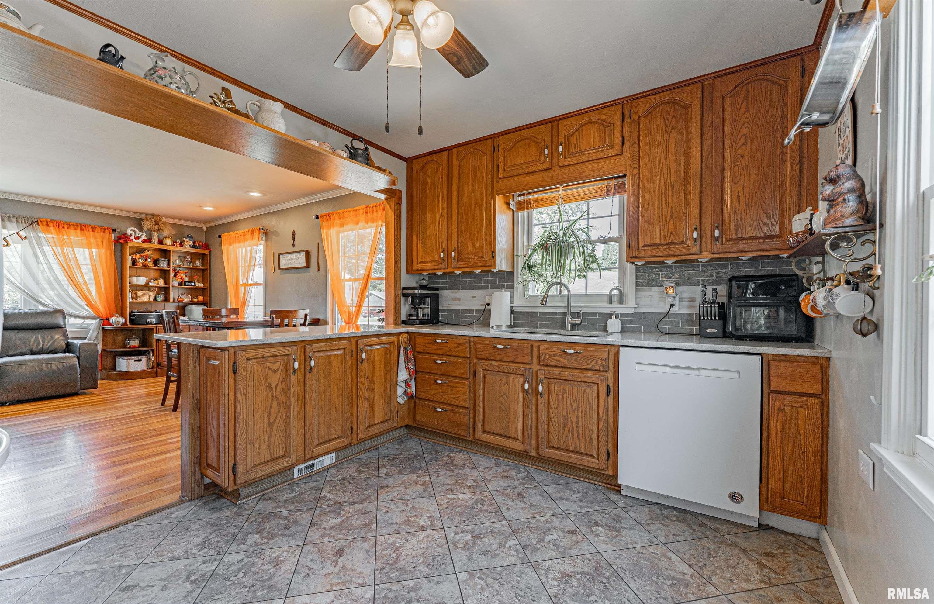 3400 South 2nd Street Springfield, IL 62703 - Photo 8 of 34