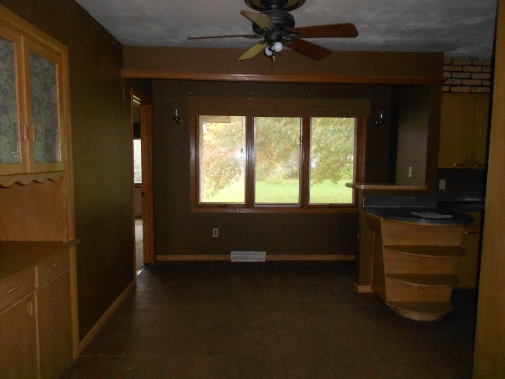7344 La Porte Road Waterloo, IA 50702 - Photo 3 of 10 Gallery Image 3