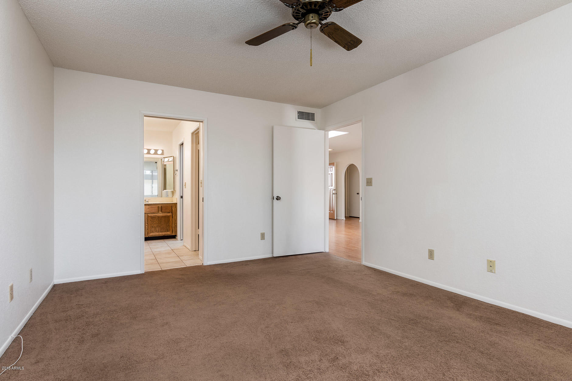 2523 East Wagoner Road Phoenix, AZ 85032 - Photo 11 of 20 2523 E Wagoner Rd - MLS-22