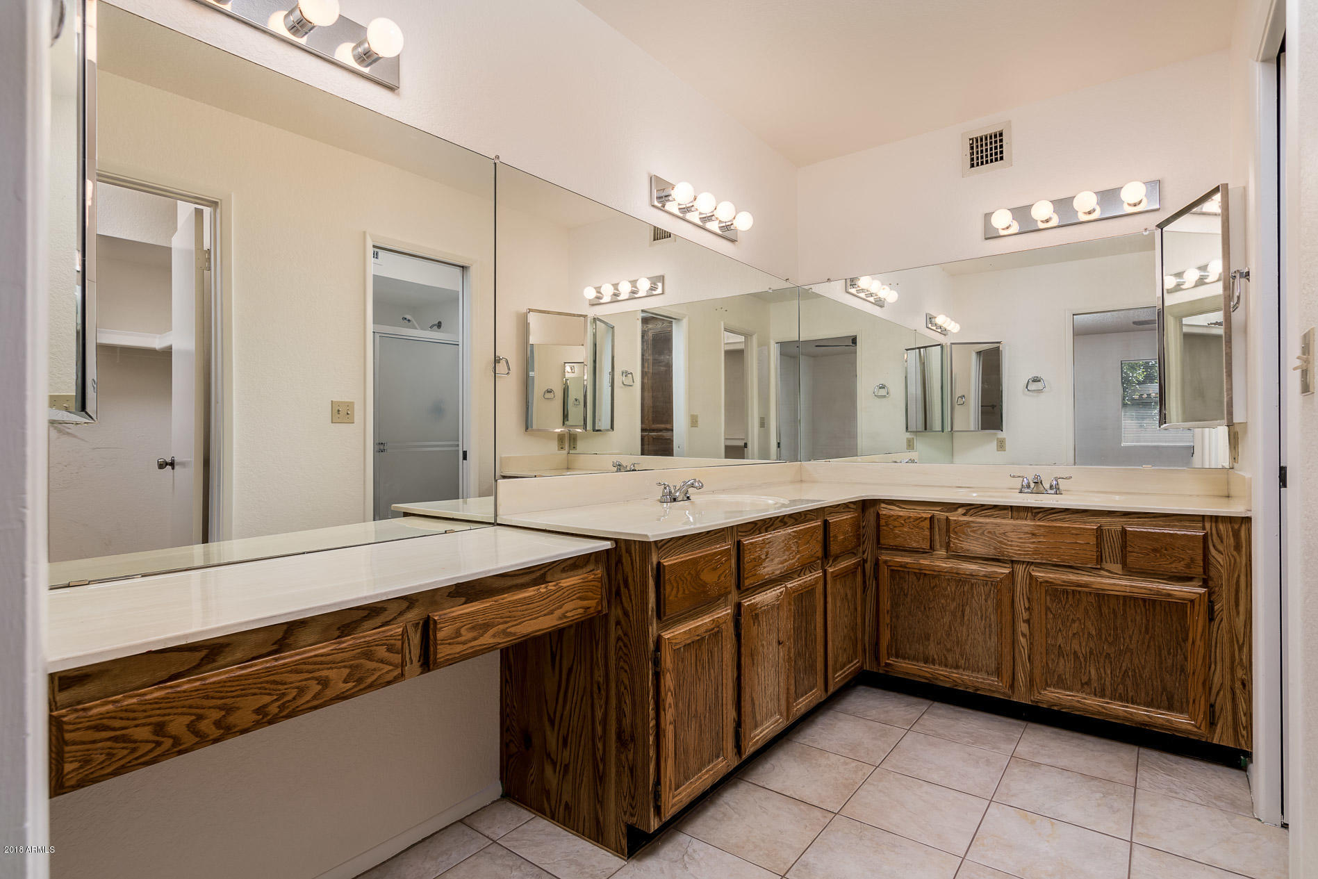 2523 East Wagoner Road Phoenix, AZ 85032 - Photo 12 of 20 2523 E Wagoner Rd - MLS-23