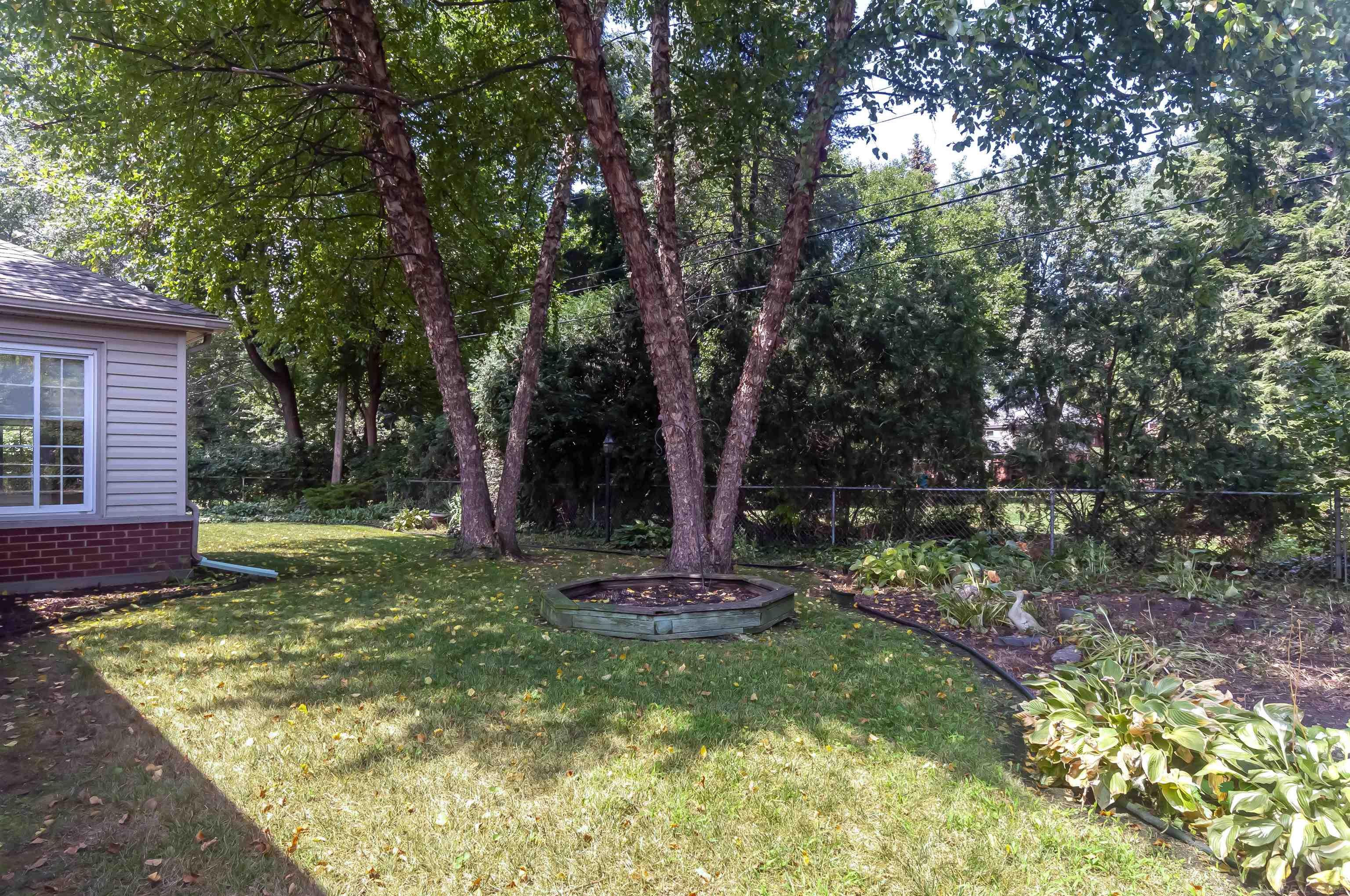 880 Shoreham Road Grosse Pointe Woods, MI 48236 - Photo 46 of 46