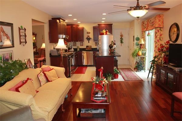 90 West Colonial Road Springfield, MA 01129 - Photo 5 of 31