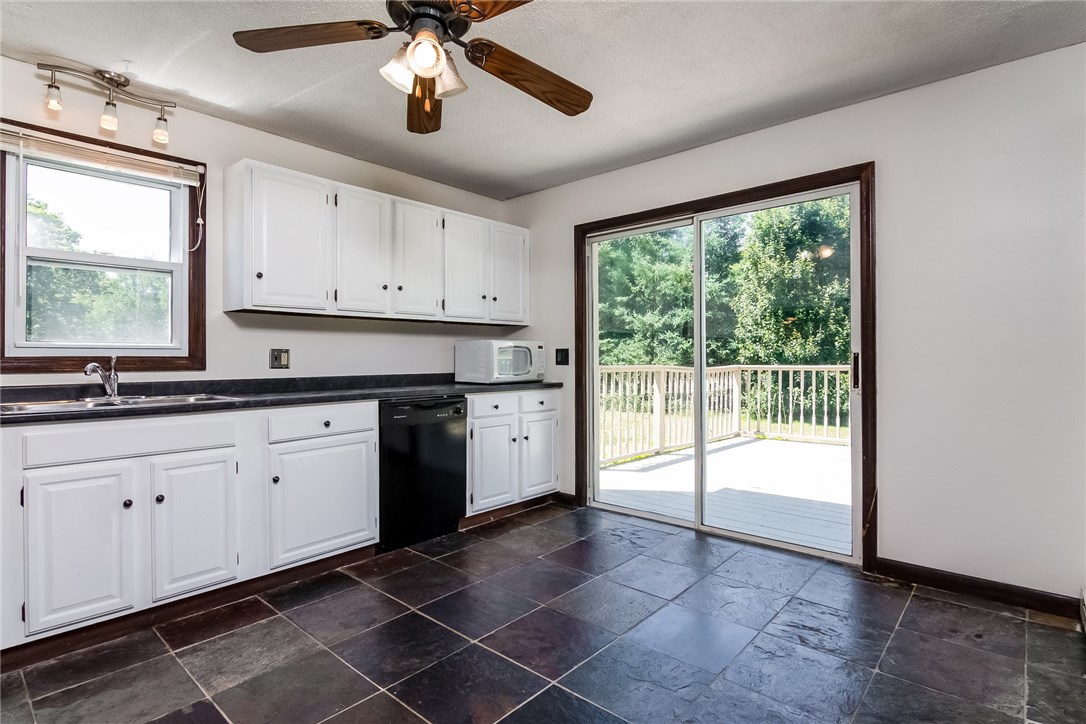 67 Laurel Road Charlestown, RI 02813 - Photo 12 of 40 Kitchen