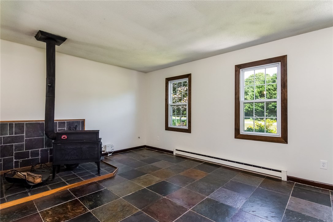 67 Laurel Road Charlestown, RI 02813 - Photo 13 of 40