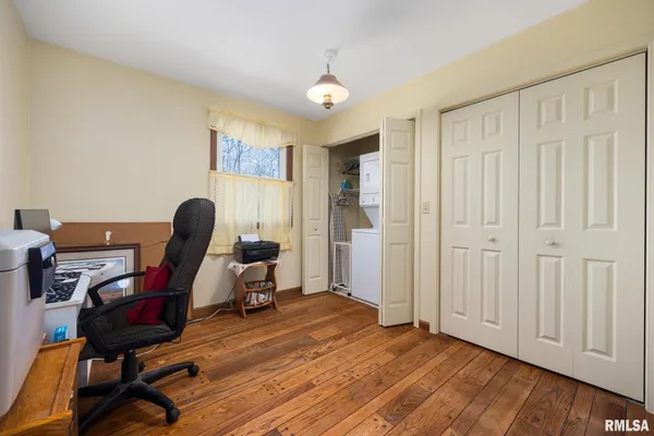 $425,000 | 2353 Hollands Grove Road, Washington, IL 61571
