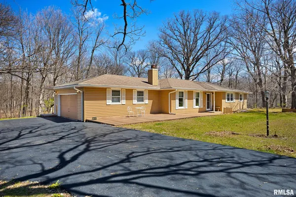 $425,000 | 2353 Hollands Grove Road, Washington, IL 61571