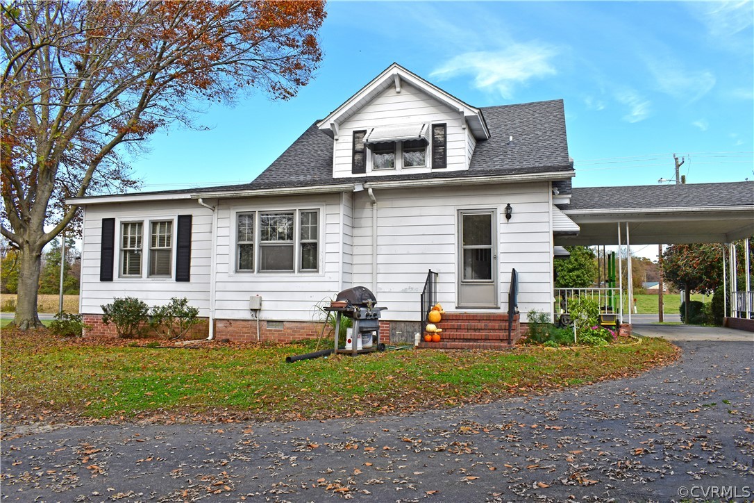 127 Hampton Hall Road Callao, VA 22435 - Photo 6 of 45 Gallery Image 6