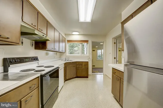 $729,000 | 6709 41st Avenue, Hyattsville, MD 20782