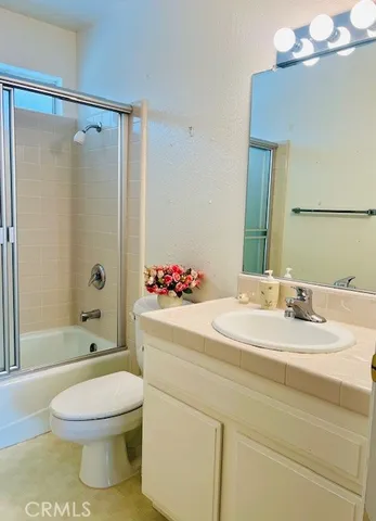 $3,200 | 230 South Madison Avenue, Pasadena, CA 91101