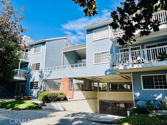 $3,200 | 230 South Madison Avenue, Pasadena, CA 91101