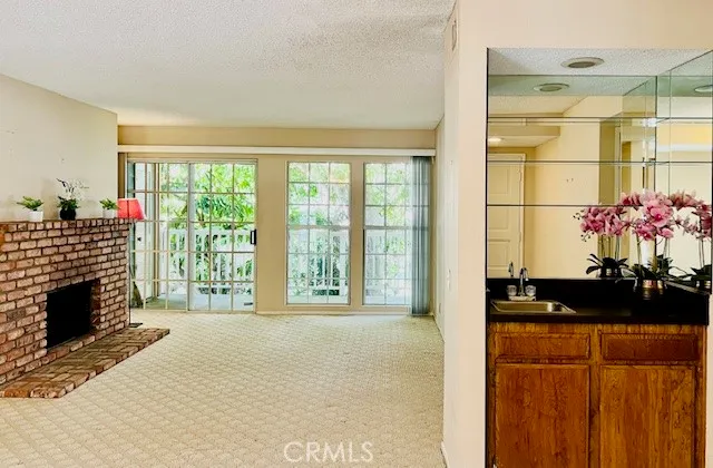 $3,200 | 230 South Madison Avenue, Pasadena, CA 91101