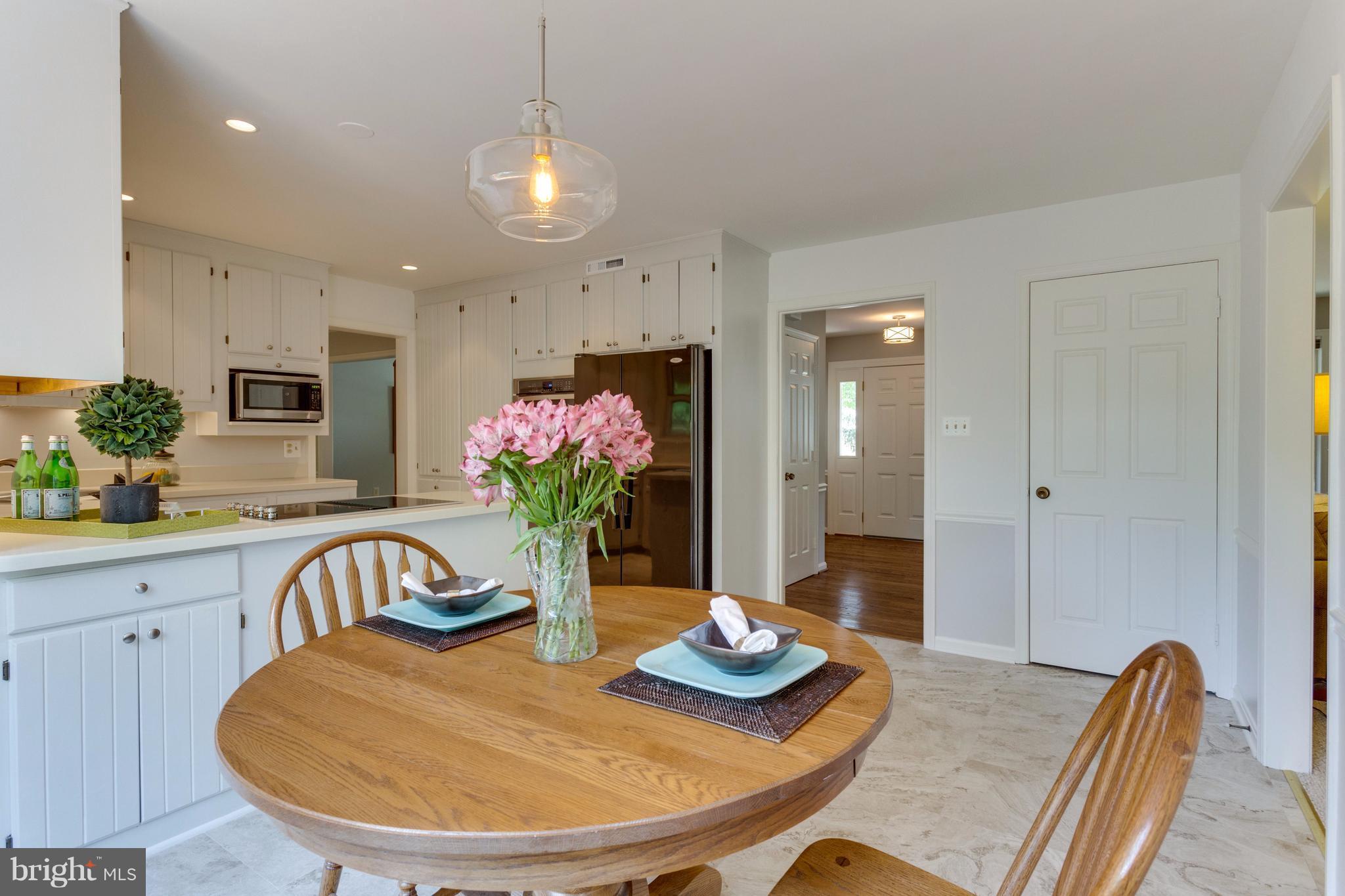 9101 Streamview Lane Vienna, VA 22182 - Photo 11 of 30 Kitchen