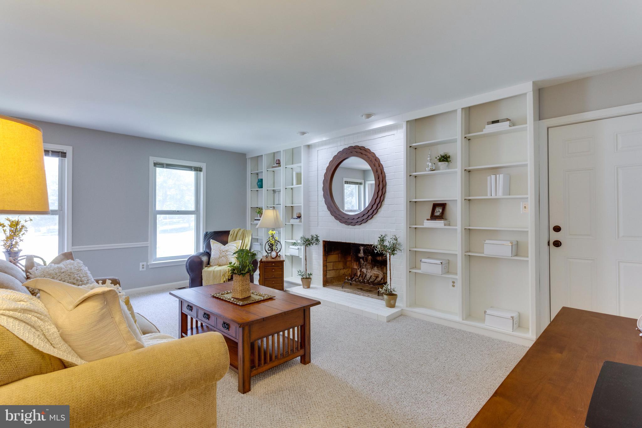 9101 Streamview Lane Vienna, VA 22182 - Photo 14 of 30 Family Room
