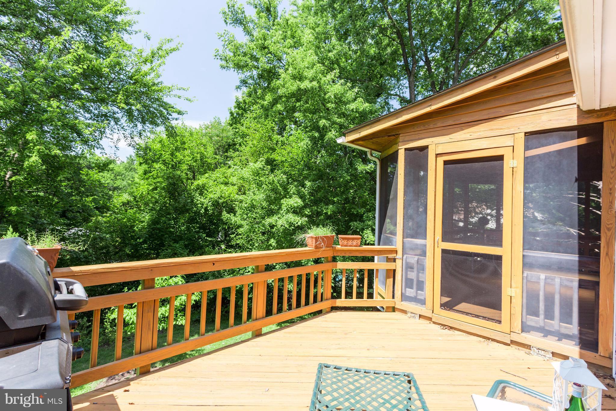 9101 Streamview Lane Vienna, VA 22182 - Photo 29 of 30 Exterior (Rear)