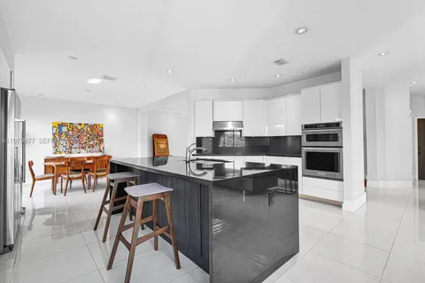 $950,000 | 9491 Northwest 45th Street, Doral, FL 33178