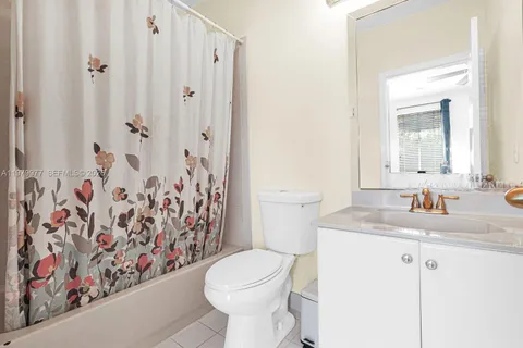 $950,000 | 9491 Northwest 45th Street, Doral, FL 33178