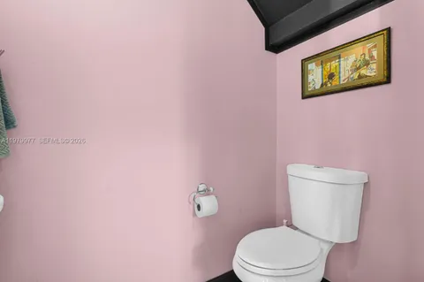 $950,000 | 9491 Northwest 45th Street, Doral, FL 33178