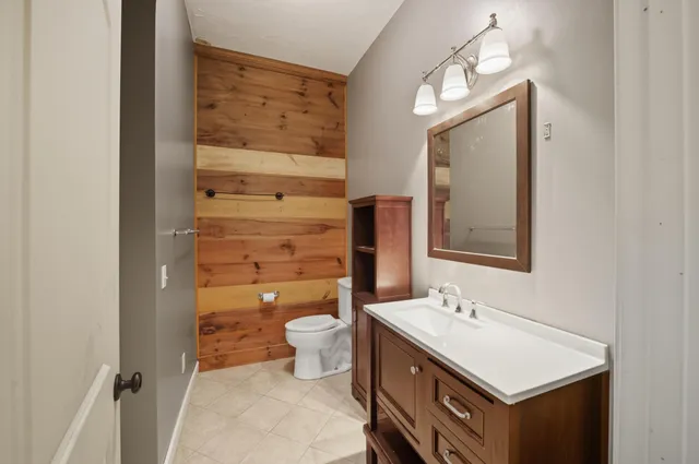 $1,350,000 | 24687 Anchor Inn Road, Webster, WI 54893