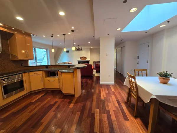 $6,200 | 950 Massachusetts Avenue, Unit PH1, Cambridge, MA 02139