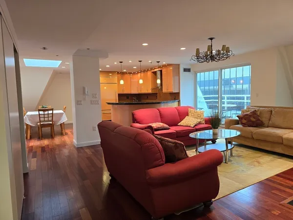 $6,200 | 950 Massachusetts Avenue, Unit PH1, Cambridge, MA 02139