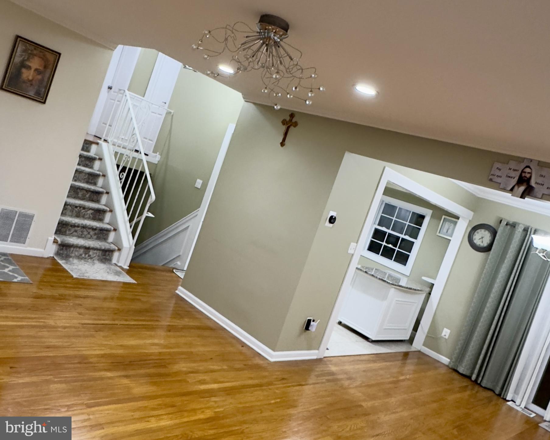 858 Estates Boulevard Hamilton, NJ 08690 - Photo 9 of 10 a view of entryway and hall