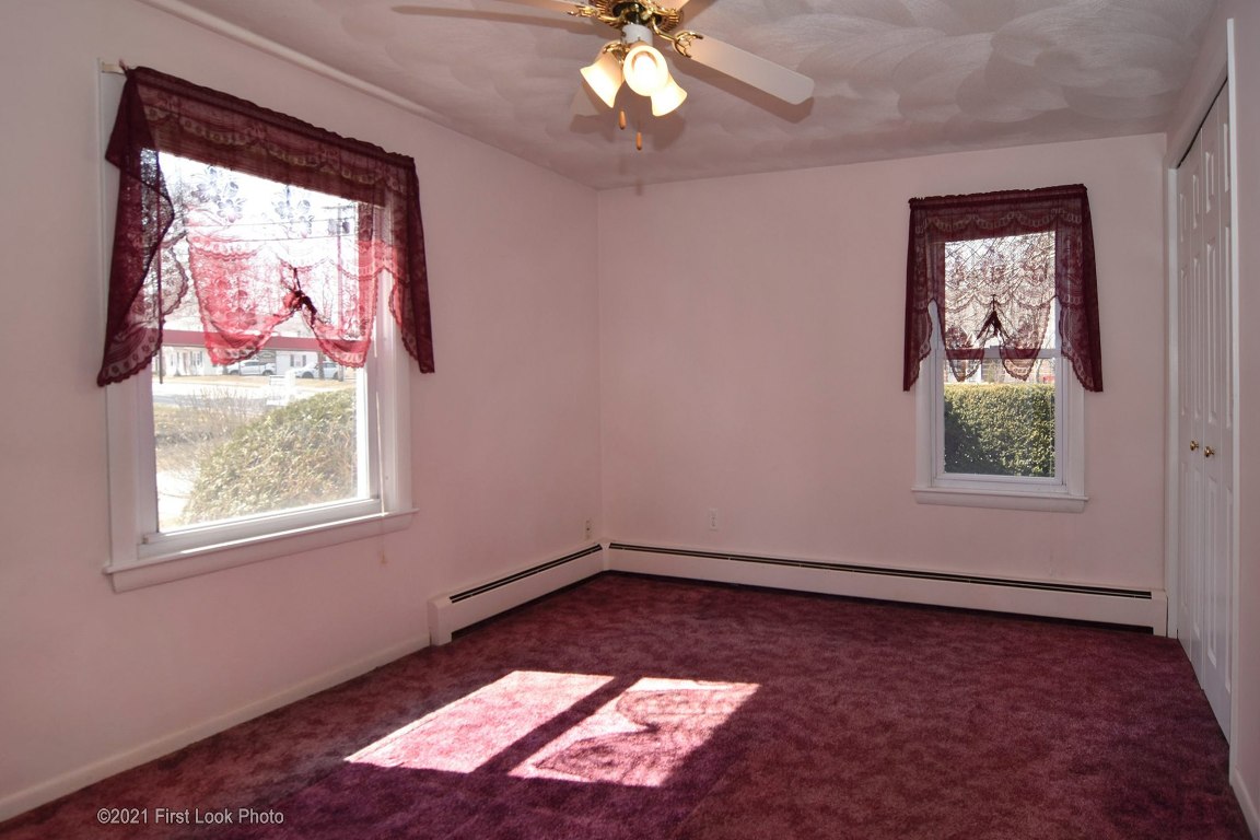 8 Ewing Road North Kingstown, RI 02852 - Photo 11 of 40 Gallery Image 11