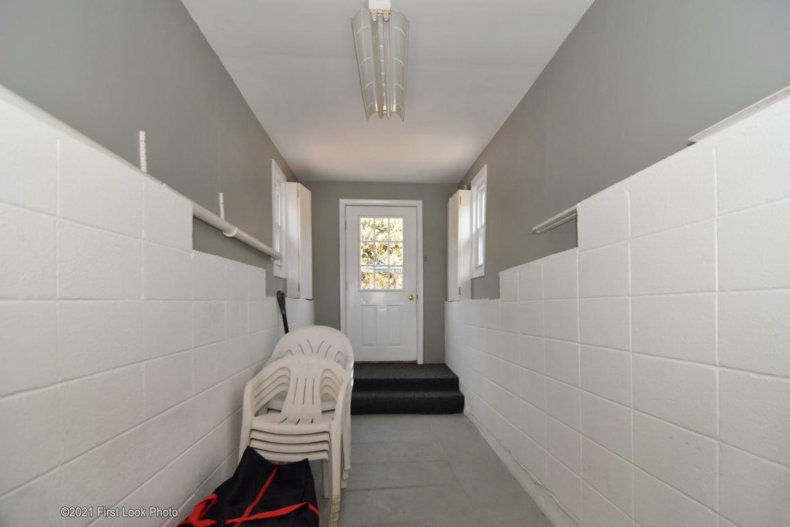 8 Ewing Road North Kingstown, RI 02852 - Photo 21 of 40 Gallery Image 21
