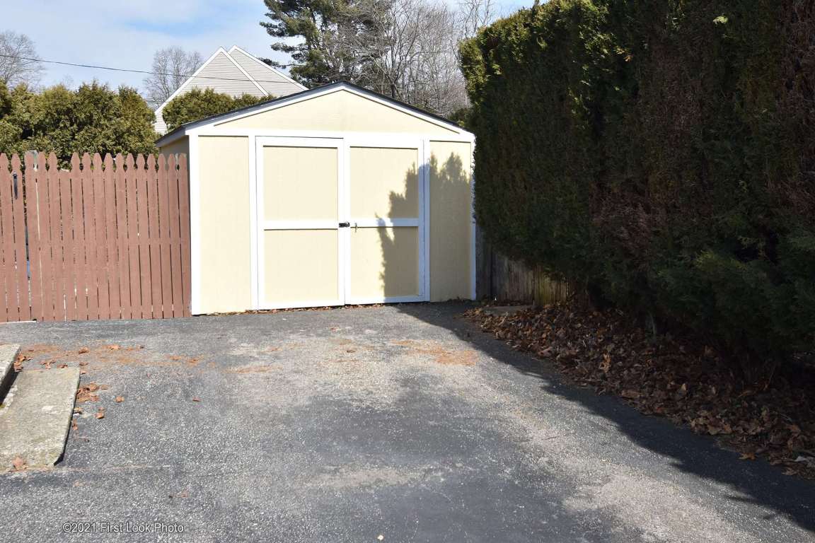8 Ewing Road North Kingstown, RI 02852 - Photo 35 of 40 Gallery Image 35