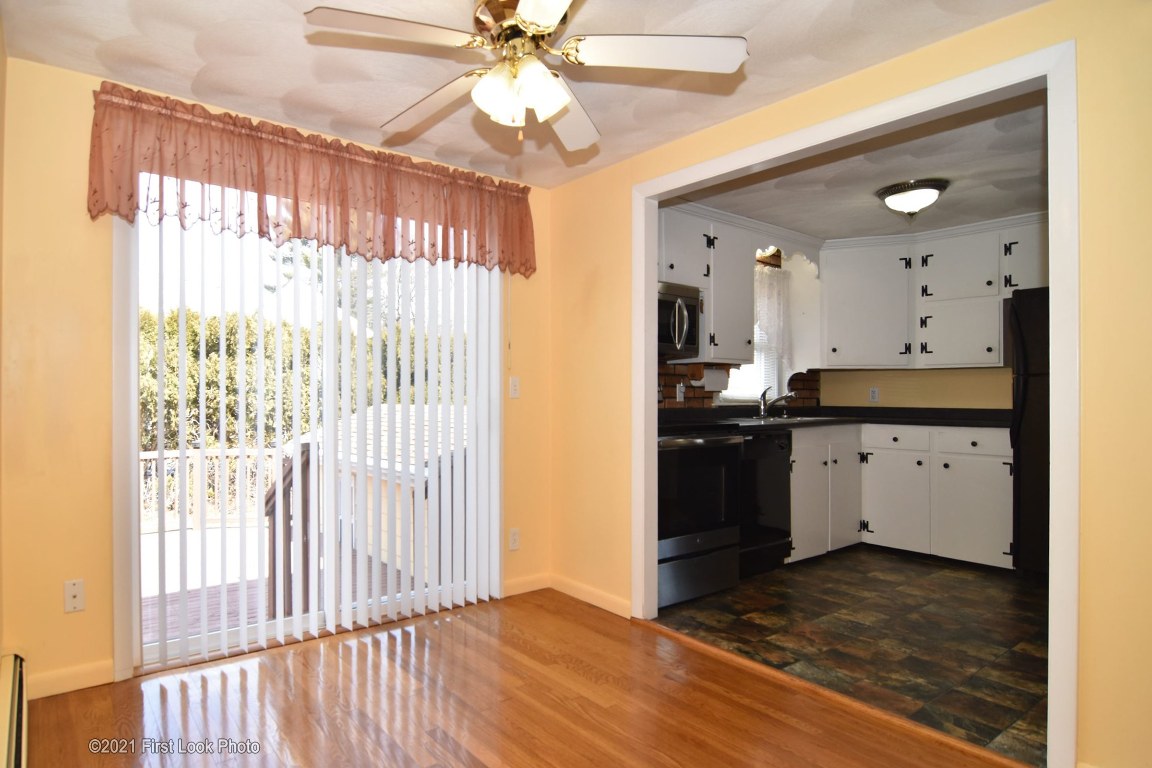 8 Ewing Road North Kingstown, RI 02852 - Photo 10 of 40 Gallery Image 10