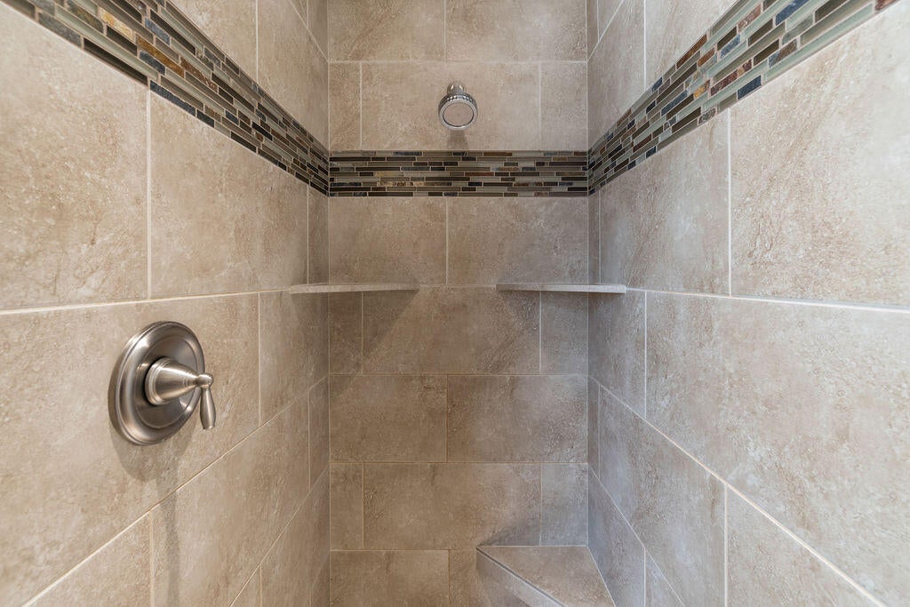 20880 Rorick Drive Bend, OR 97701 - Photo 20 of 51 DSC04925