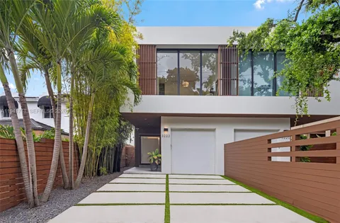 $2,975,000 | 3222 Matilda Street, Unit 3222, Miami, FL 33133