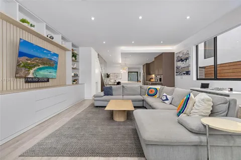 $2,975,000 | 3222 Matilda Street, Unit 3222, Miami, FL 33133