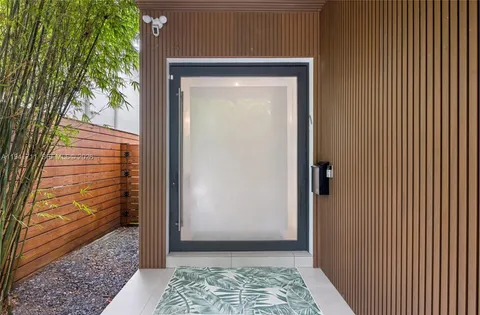 $2,975,000 | 3222 Matilda Street, Unit 3222, Miami, FL 33133