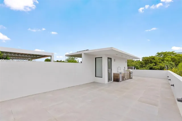 $2,975,000 | 3222 Matilda Street, Unit 3222, Miami, FL 33133