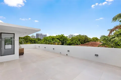 $2,975,000 | 3222 Matilda Street, Unit 3222, Miami, FL 33133