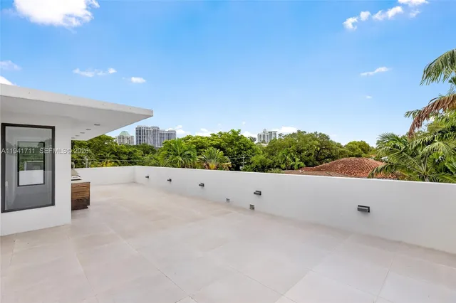 $2,975,000 | 3222 Matilda Street, Unit 3222, Miami, FL 33133