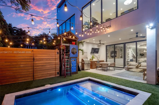 $2,975,000 | 3222 Matilda Street, Unit 3222, Miami, FL 33133