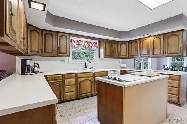 $425,000 | 19414 East Frontage Road, Raymond, IL 62560