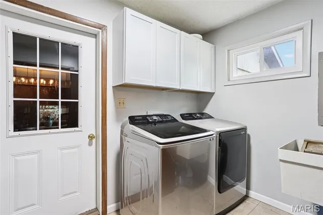 $425,000 | 19414 East Frontage Road, Raymond, IL 62560