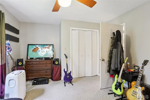 $425,000 | 19414 East Frontage Road, Raymond, IL 62560